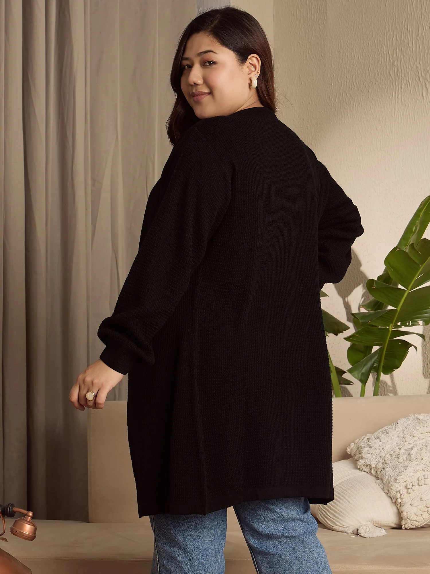 Berrylush Curve Women Solid Black Open-Front Acrylic Straight Hem Knitted Longline Cardigan