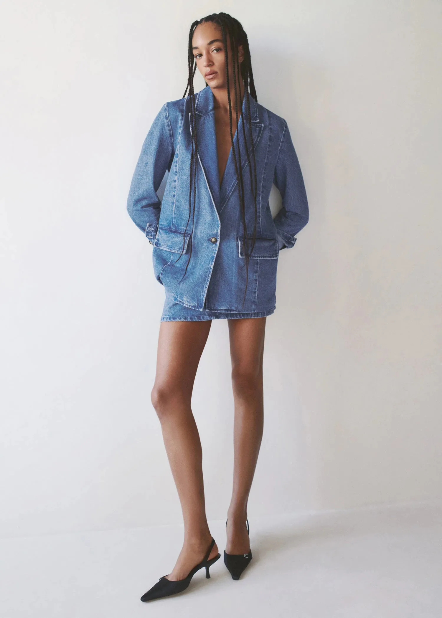 Denim jacket with pockets